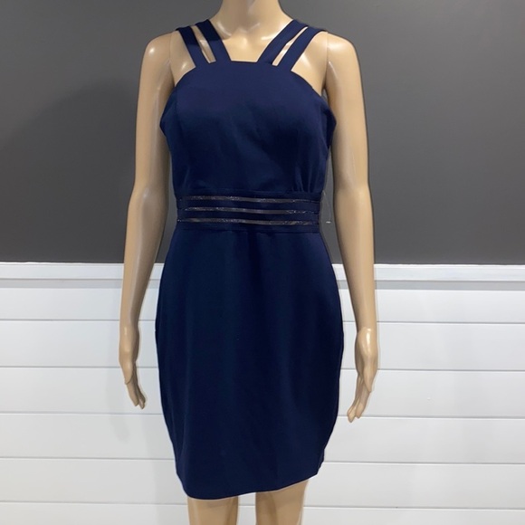 City STUDIO DRESS - Picture 1 of 4
